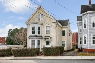 60 Beach St