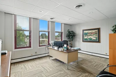 78 Main St 1