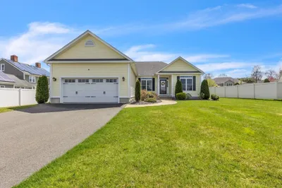 112 Farmington Cir 1