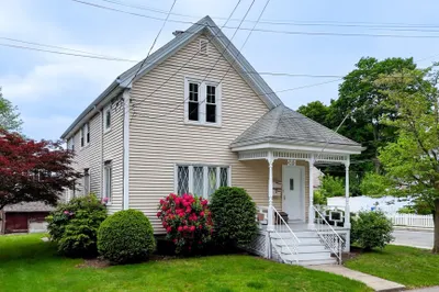 142 Dale St 1