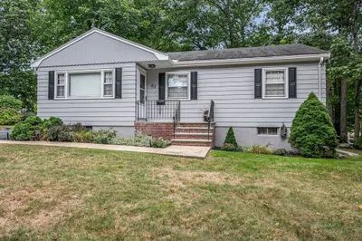63 Intervale Terrace