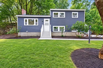 251 Winn St 1