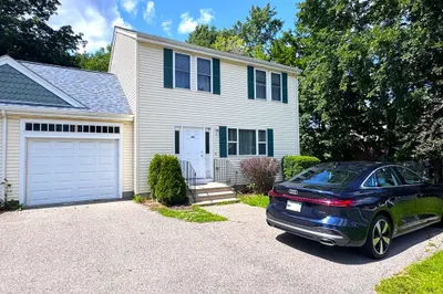 1081 Main St #1081 1
