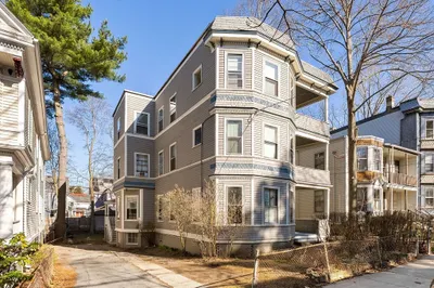 285 Chestnut Ave 1