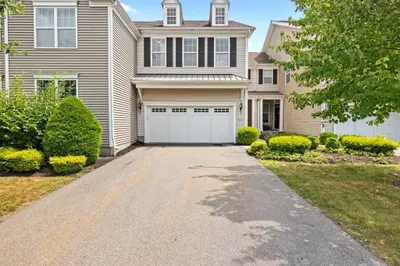23 Corning Fairbanks Way #23 1