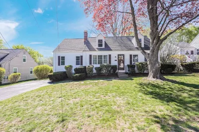 37 Hillshire Ln 1
