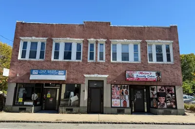 374 Main St