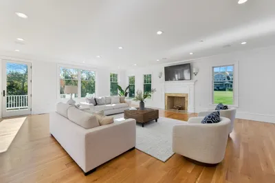 45 Ocean Ledge Dr 1