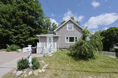 23 Adams Pl 1