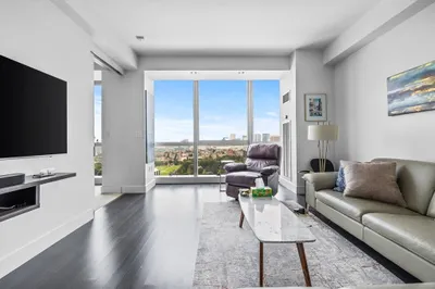 110 Stuart Street #26F