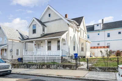 19 Mills St