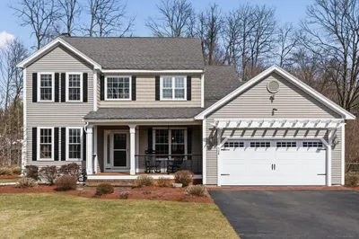 179 Pleasant Street 1