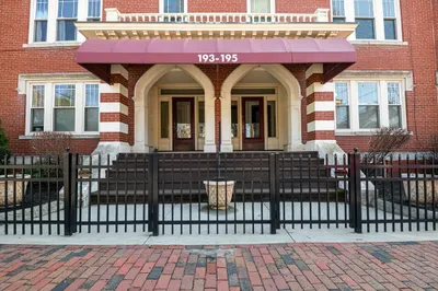 195 Lafayette St #4 1