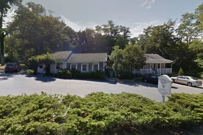 1919 Main St