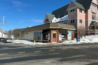 76 Prospect St 1