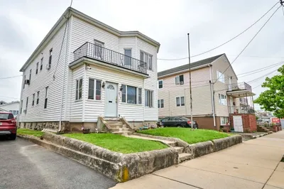 817 Broadway