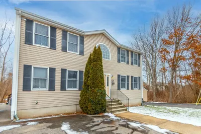 179 Mcmahon St 1