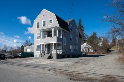 27 Rockdale St 1
