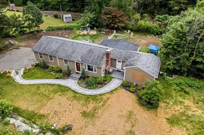 105 Fisher Rd