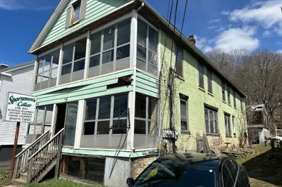 552 Main Street