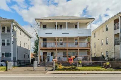 199 Meadow St 1