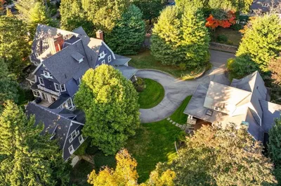 53 Abbott Road