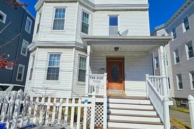 14 Gibson St #3 1