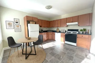 11 Lanark Rd #1