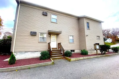 74 Lakewood St 1