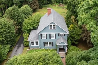 124 Summer St 1