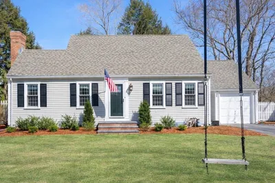 6 Boulder Brook Rd