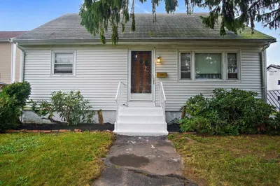 28 Randall Road