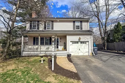 2 Larson Rd