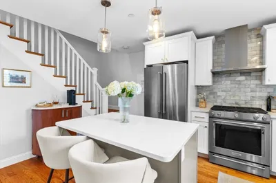 19 Pickman St #4 1