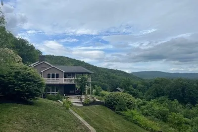 151 Smead Hill Rd 1