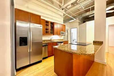 121 Beach #105
