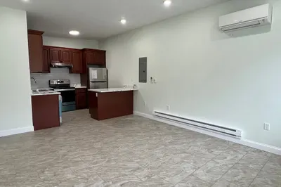 343 Highland Ave #1