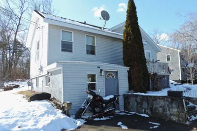 122 Rockland St 1