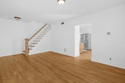 25 Clarendon St 1