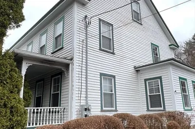 8 Mechanic St #1 1