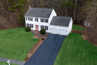 8 Willis Drive 1