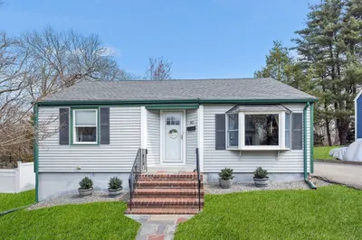 85 Sunset Ave