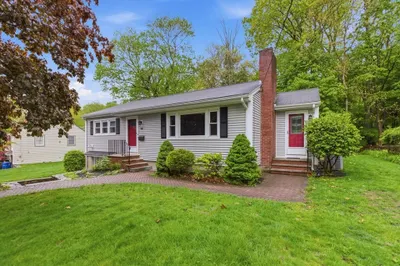 141 Pine Ridge Rd 1