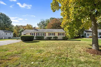 186 Cordaville Rd 1