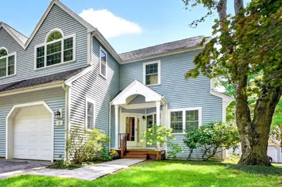 18 Knollwood Court #18 1