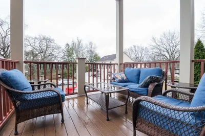 50 Belle Ave #102 1