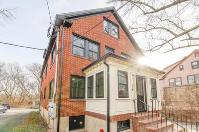 118 Bridge Street #202 1
