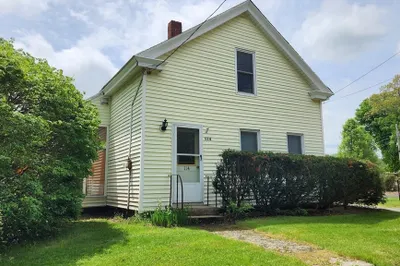 114 Southbridge Road 1