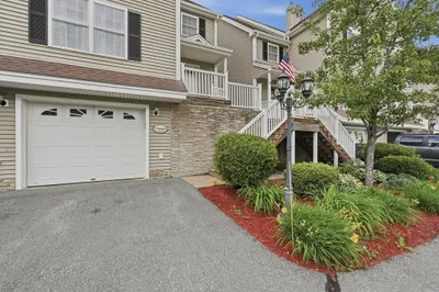 96 Pinewood Drive #4-B 1