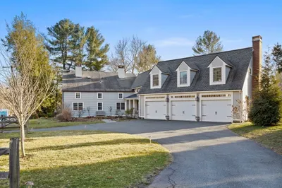 173 Holt Rd 1